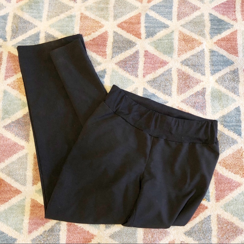 **3/$12** Maternity black 👖